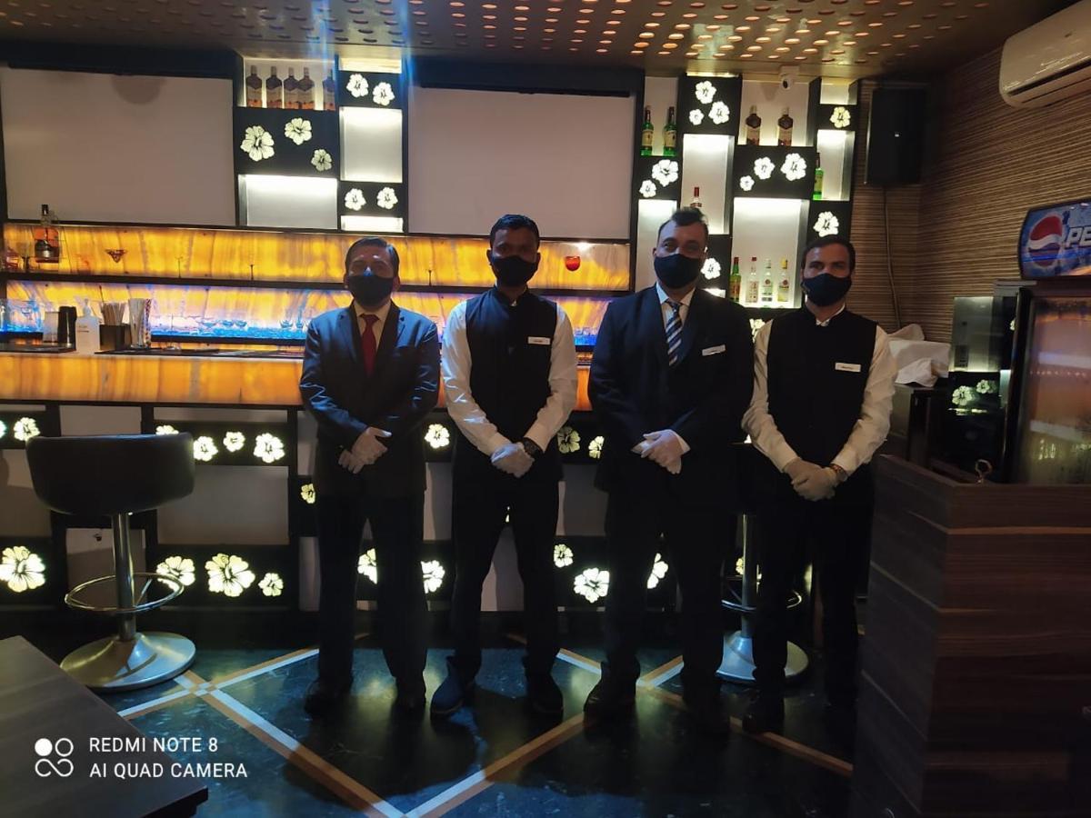 Hotel Plaza Βομβάη Εξωτερικό φωτογραφία