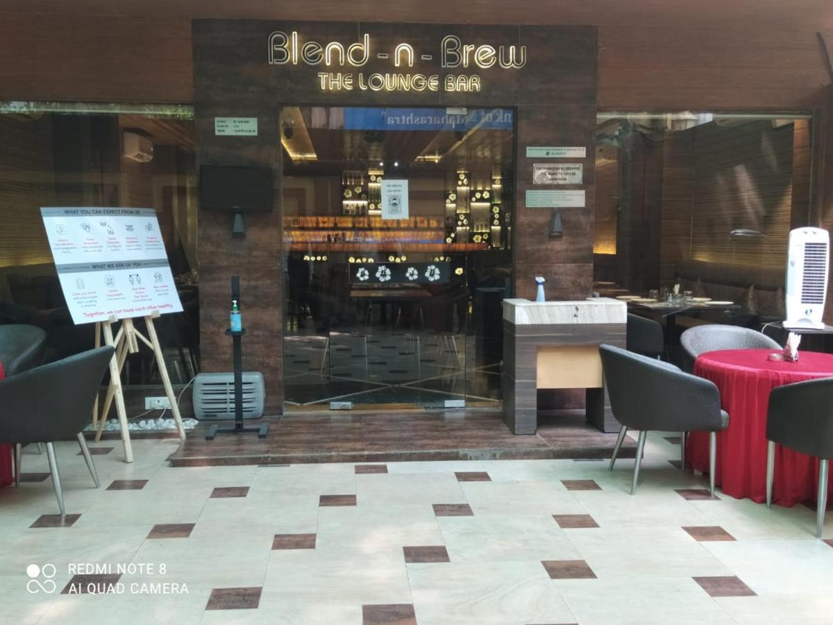 Hotel Plaza Βομβάη Εξωτερικό φωτογραφία
